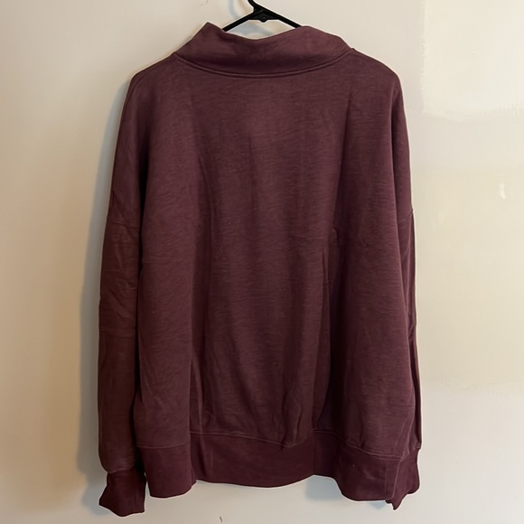 SO Lounge Life Pullover in Plum - Picture 2 of 6